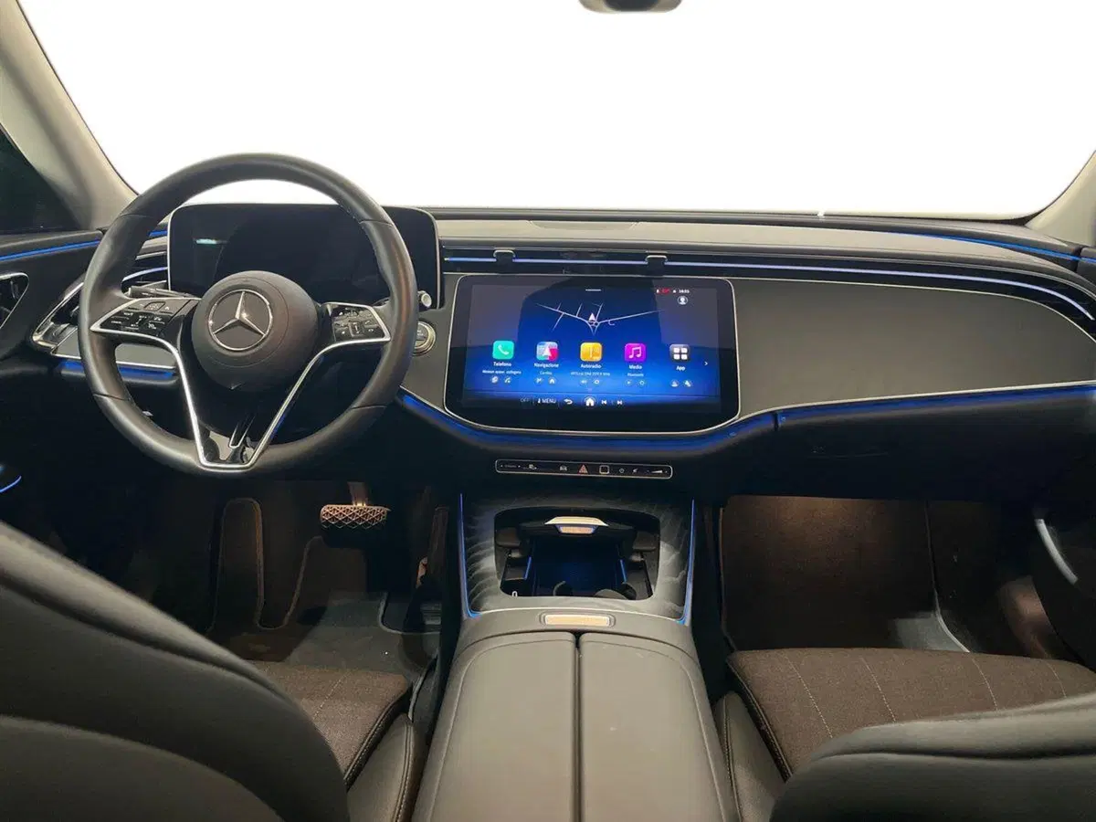 Mercedes-Benz Classe E usata a Napoli (10)