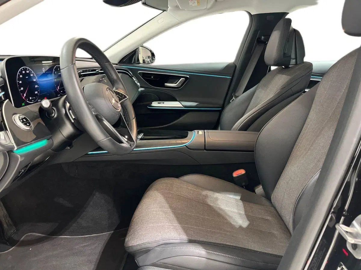 Mercedes-Benz Classe E usata a Napoli (11)