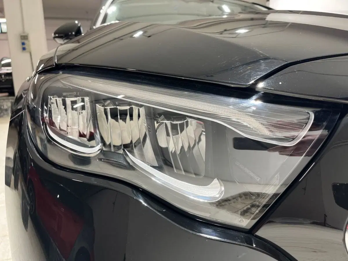 Mercedes-Benz Classe E usata a Napoli (8)