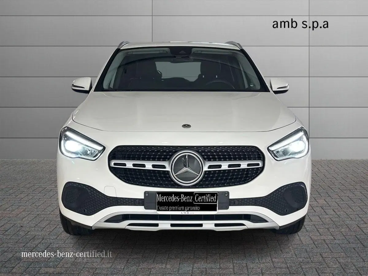 Mercedes-Benz GLA SUV usata a Napoli (3)