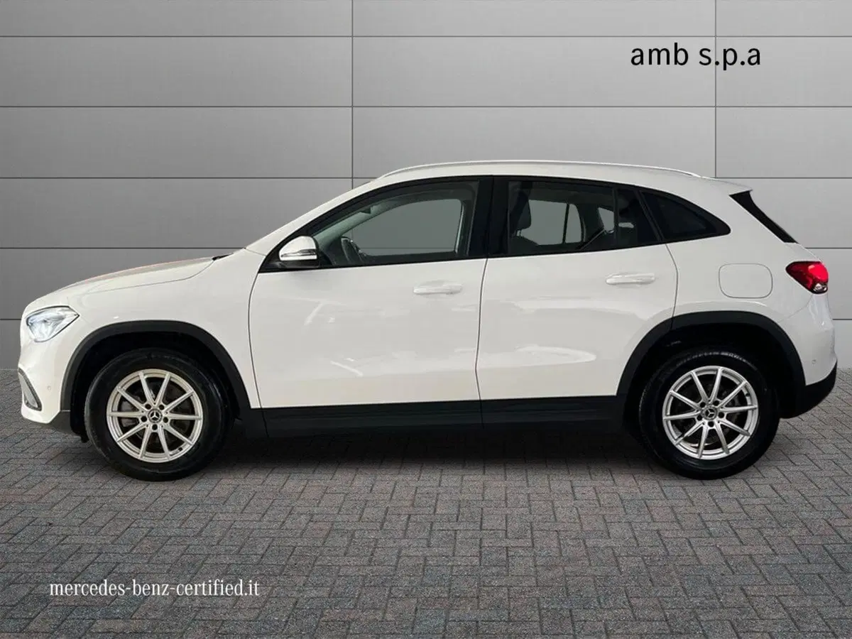 Mercedes-Benz GLA SUV usata a Napoli (6)