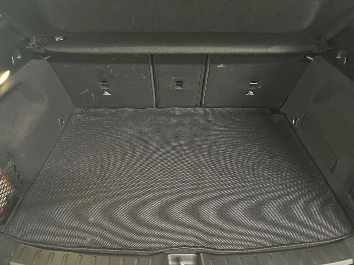 Mercedes-Benz GLA SUV usata a Napoli (8)