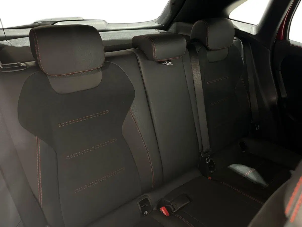 Mercedes-Benz GLA SUV usata a Napoli (16)