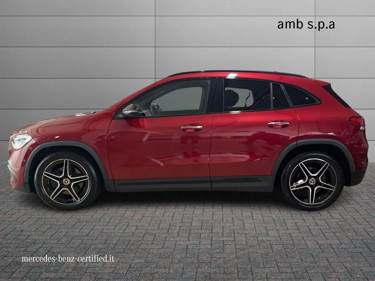 Mercedes-Benz GLA SUV usata a Napoli (6)