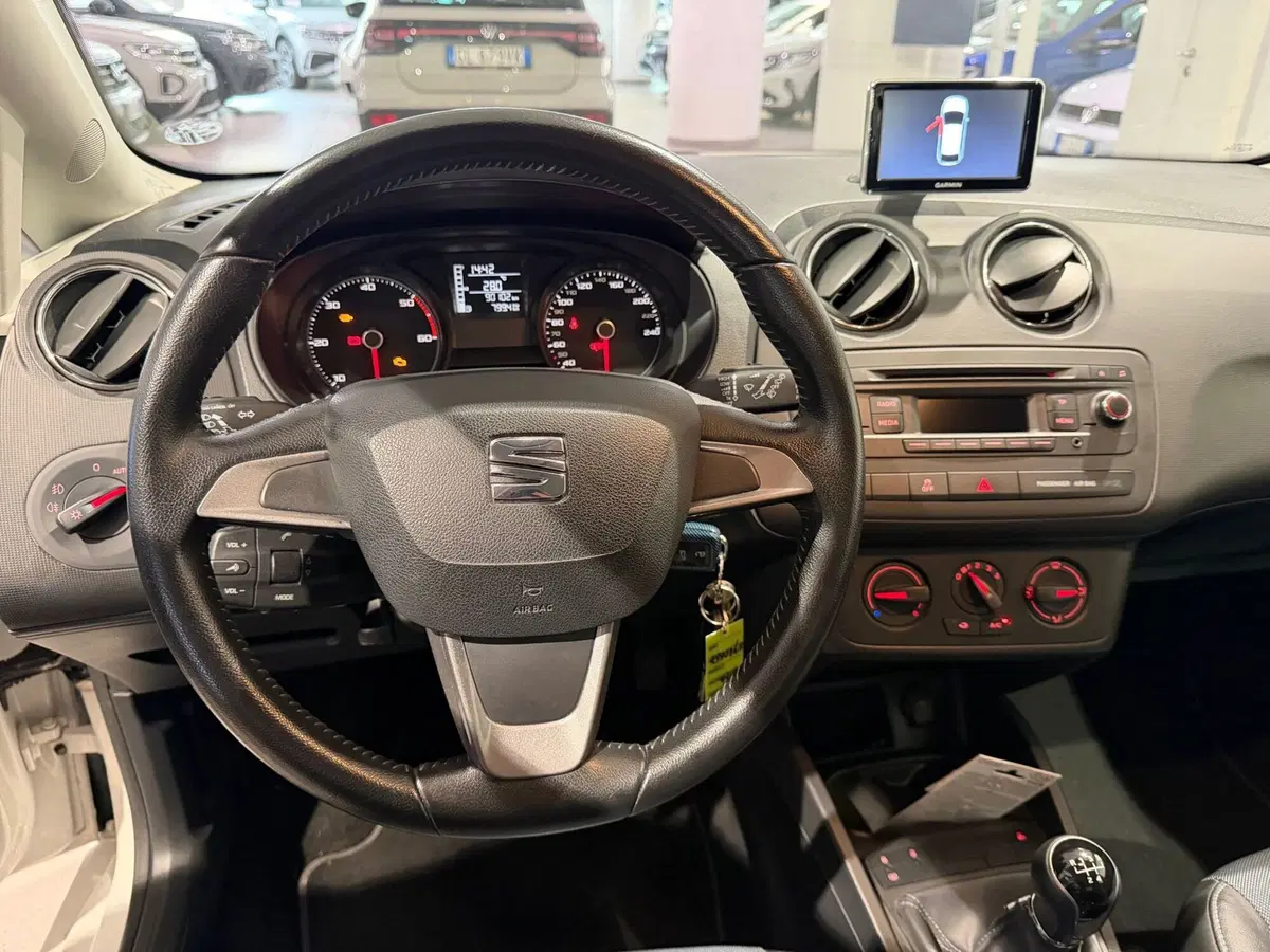 SEAT Ibiza usata a Genova (12)