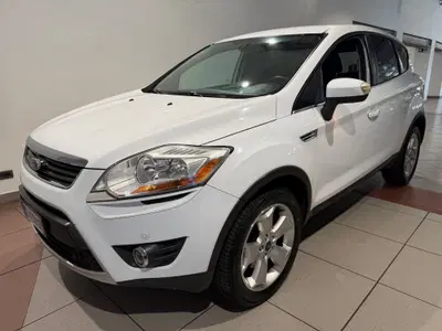 Ford Kuga 2.0 TDCi 163 CV 4WD Titanium DPF del 2011 usata a Genova