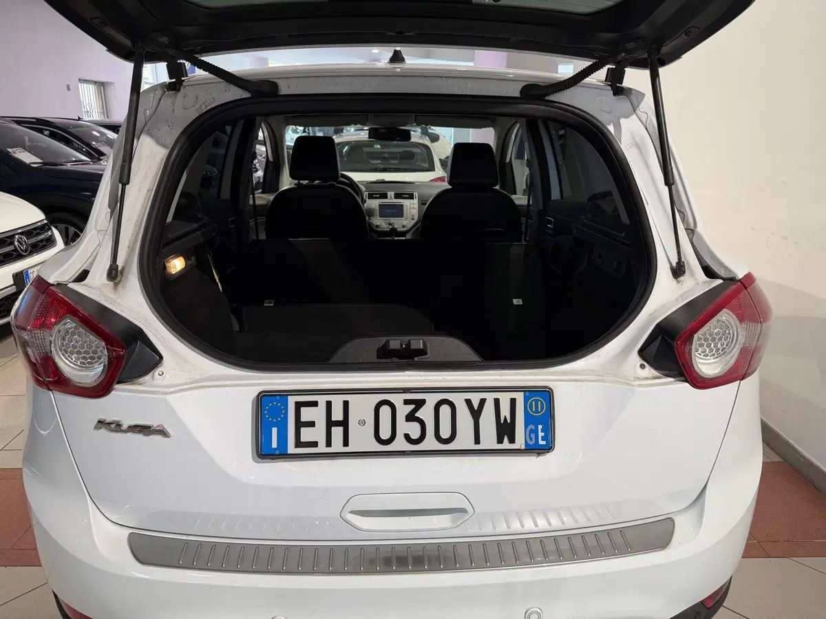 Ford Kuga usata a Genova (10)