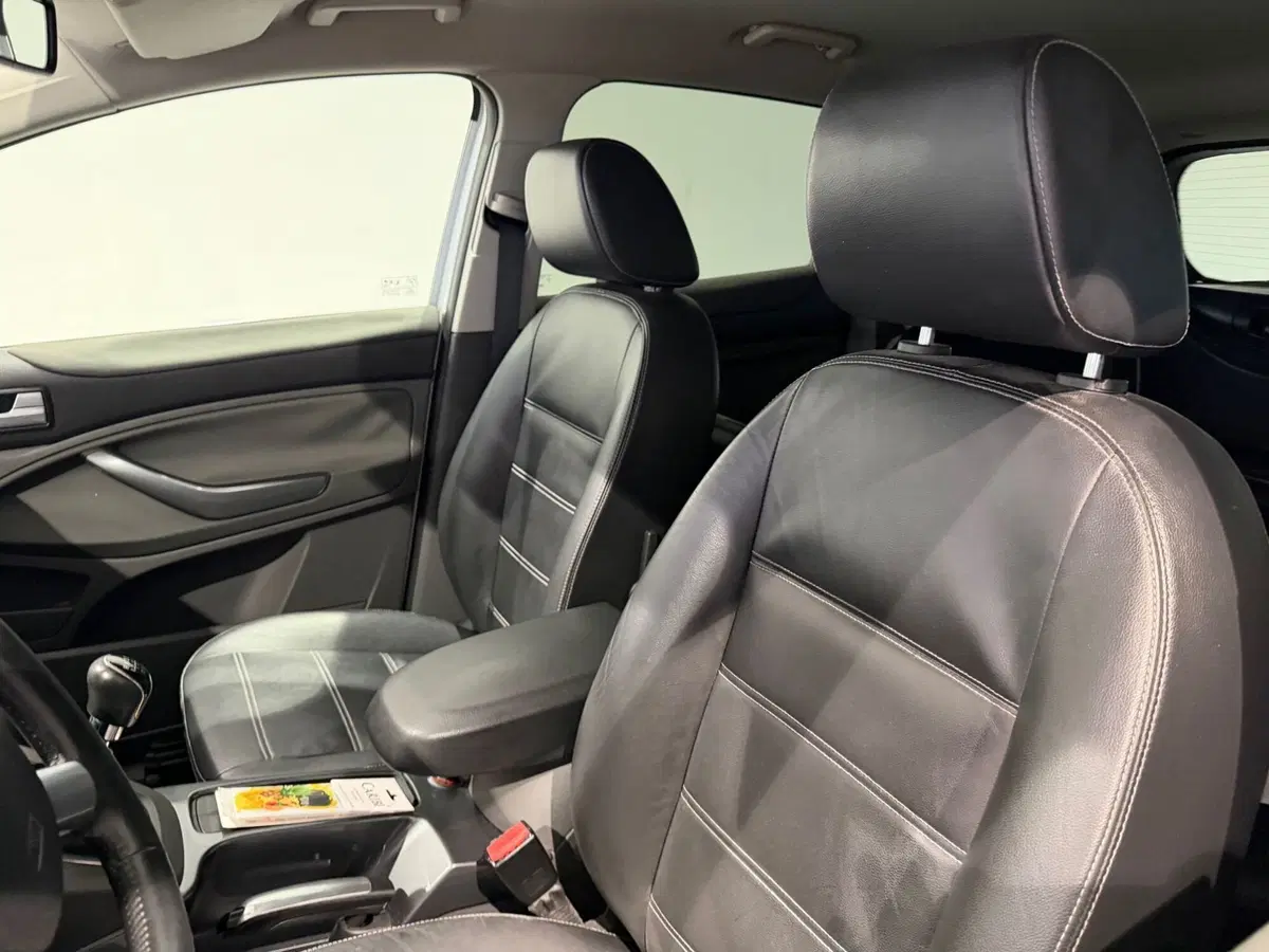 Ford Kuga usata a Genova (9)
