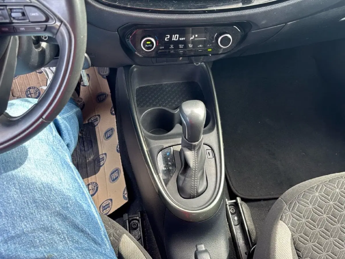 Toyota Aygo X usata a Massa-Carrara (13)