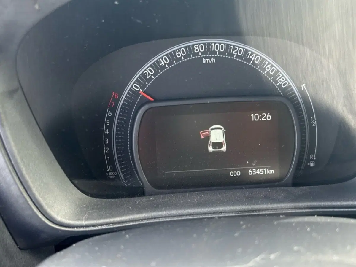 Toyota Aygo X usata a Massa-Carrara (15)