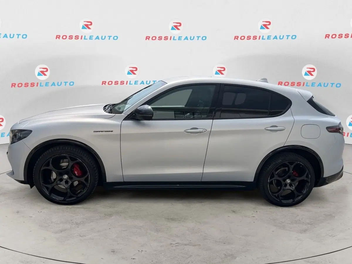 Alfa Romeo Stelvio usata a Massa-Carrara (2)