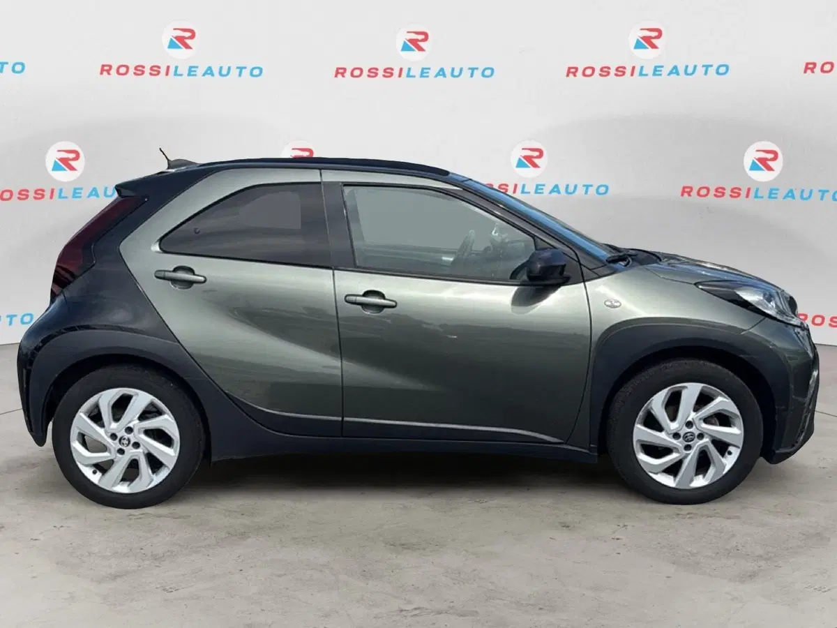 Toyota Aygo X usata a Massa-Carrara (4)