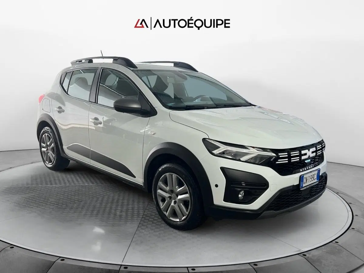 Dacia Sandero usata a Roma (7)