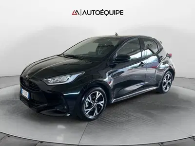 Toyota Yaris 1.5 Hybrid 5 porte Trend del 2024 usata a Roma