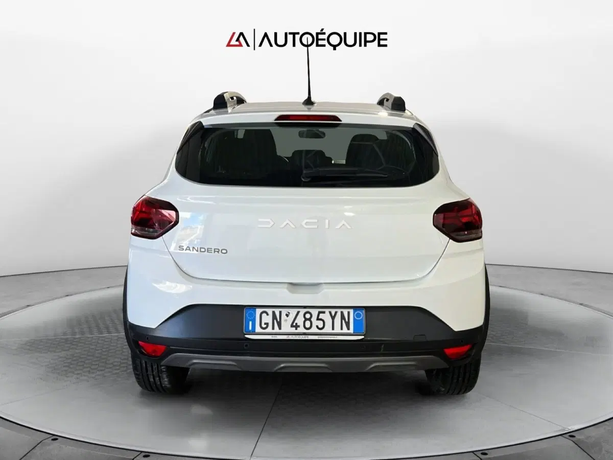 Dacia Sandero usata a Roma (4)