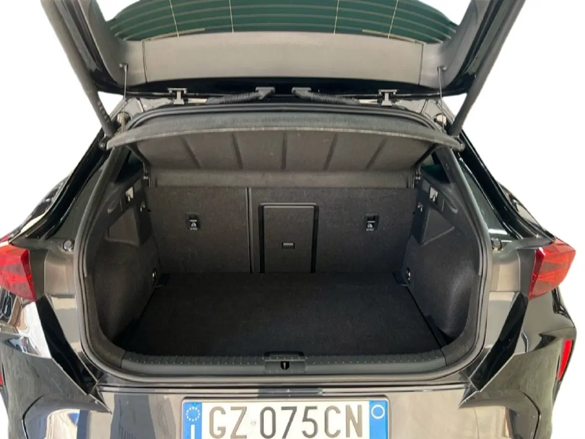 Cupra Formentor usata a Roma (10)