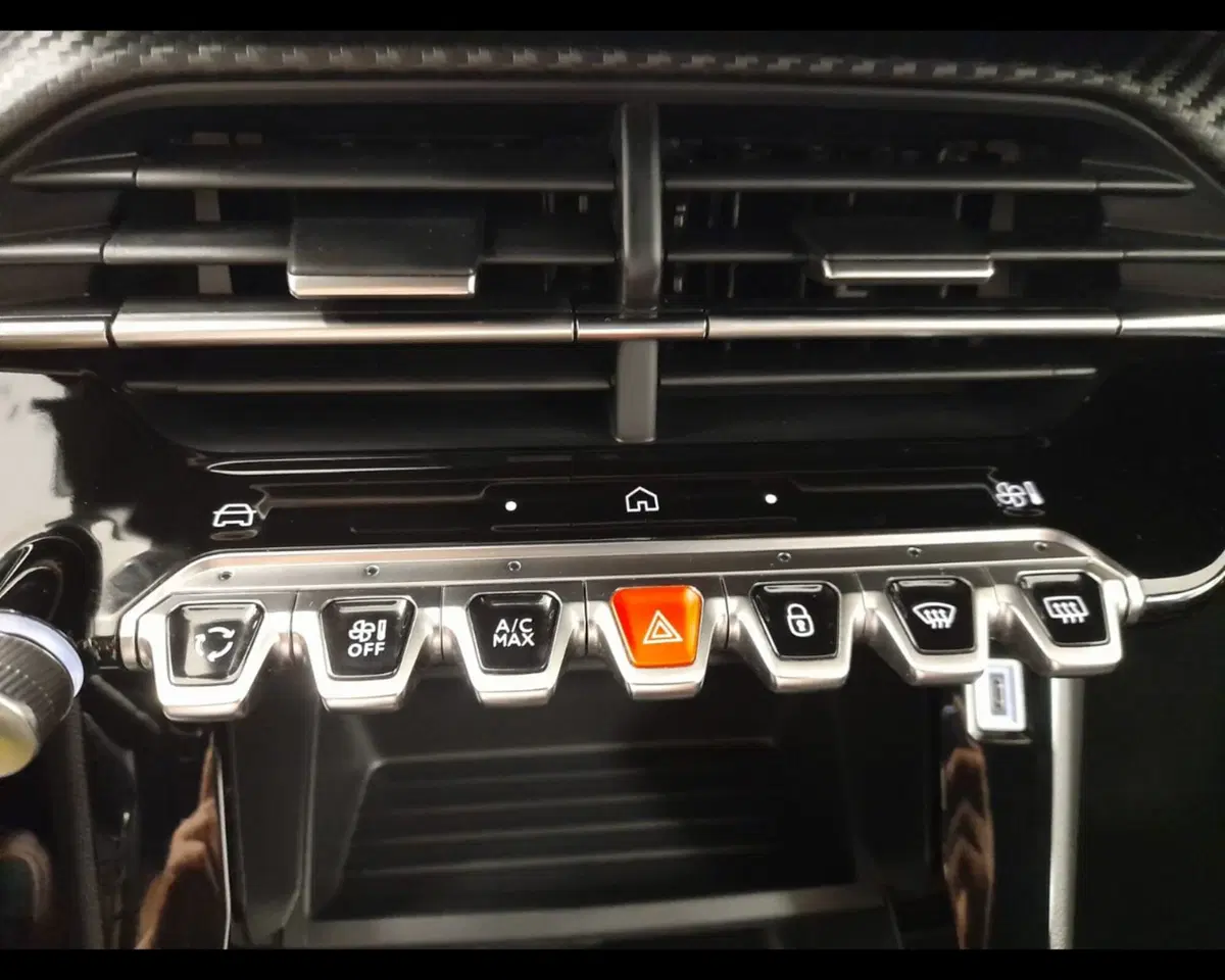 Peugeot 2008 usata a Alessandria (13)