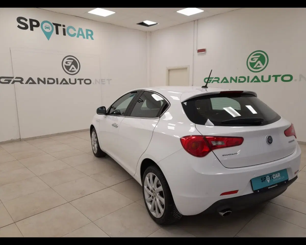 Alfa Romeo Giulietta usata a Alessandria (3)