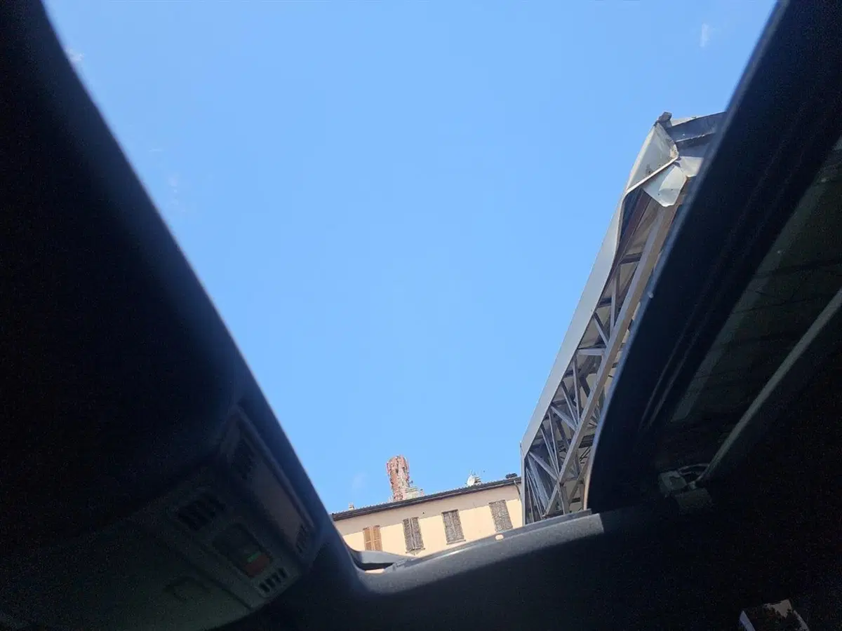 Volkswagen Taigo usata a Lecco (18)