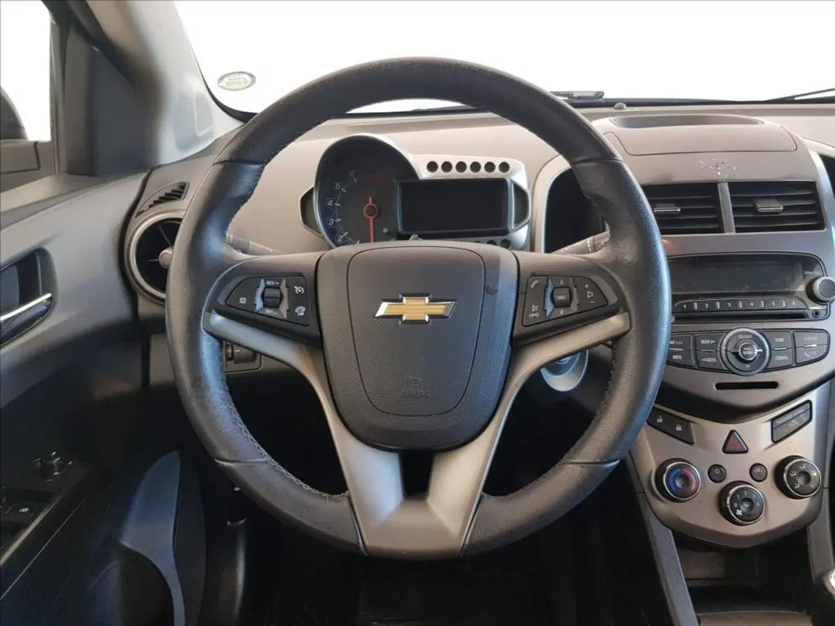 Chevrolet Aveo usata a Lucca (10)