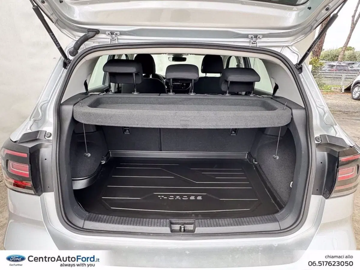 Volkswagen T-Cross usata a Roma (11)
