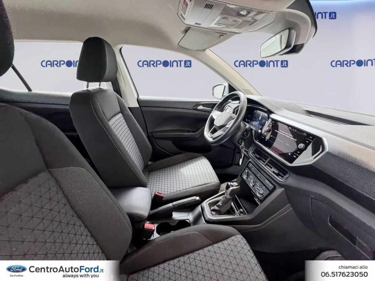 Volkswagen T-Cross usata a Roma (6)