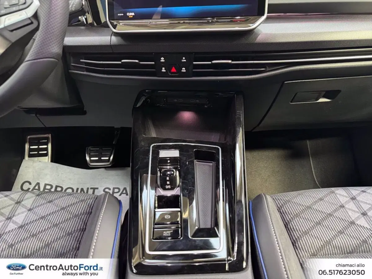 Volkswagen Golf Variant nuova a Roma (11)