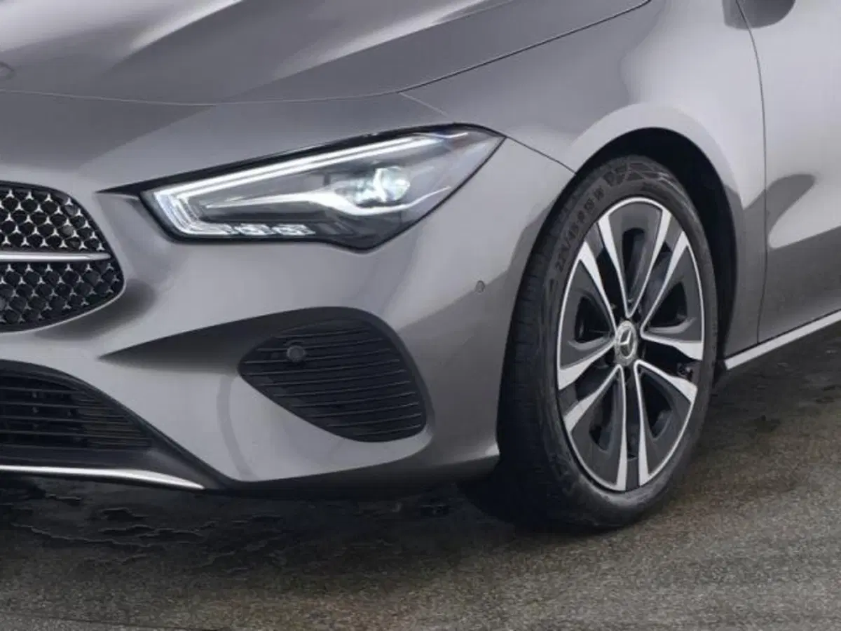 Mercedes-Benz CLA Shooting Brake usata a Milano (4)