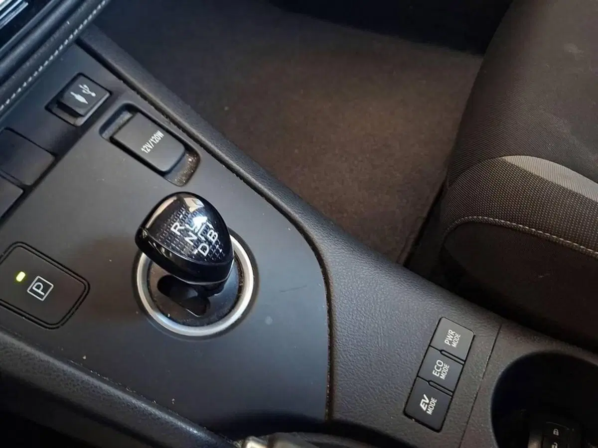 Toyota Corolla Touring Sports usata a Torino (11)