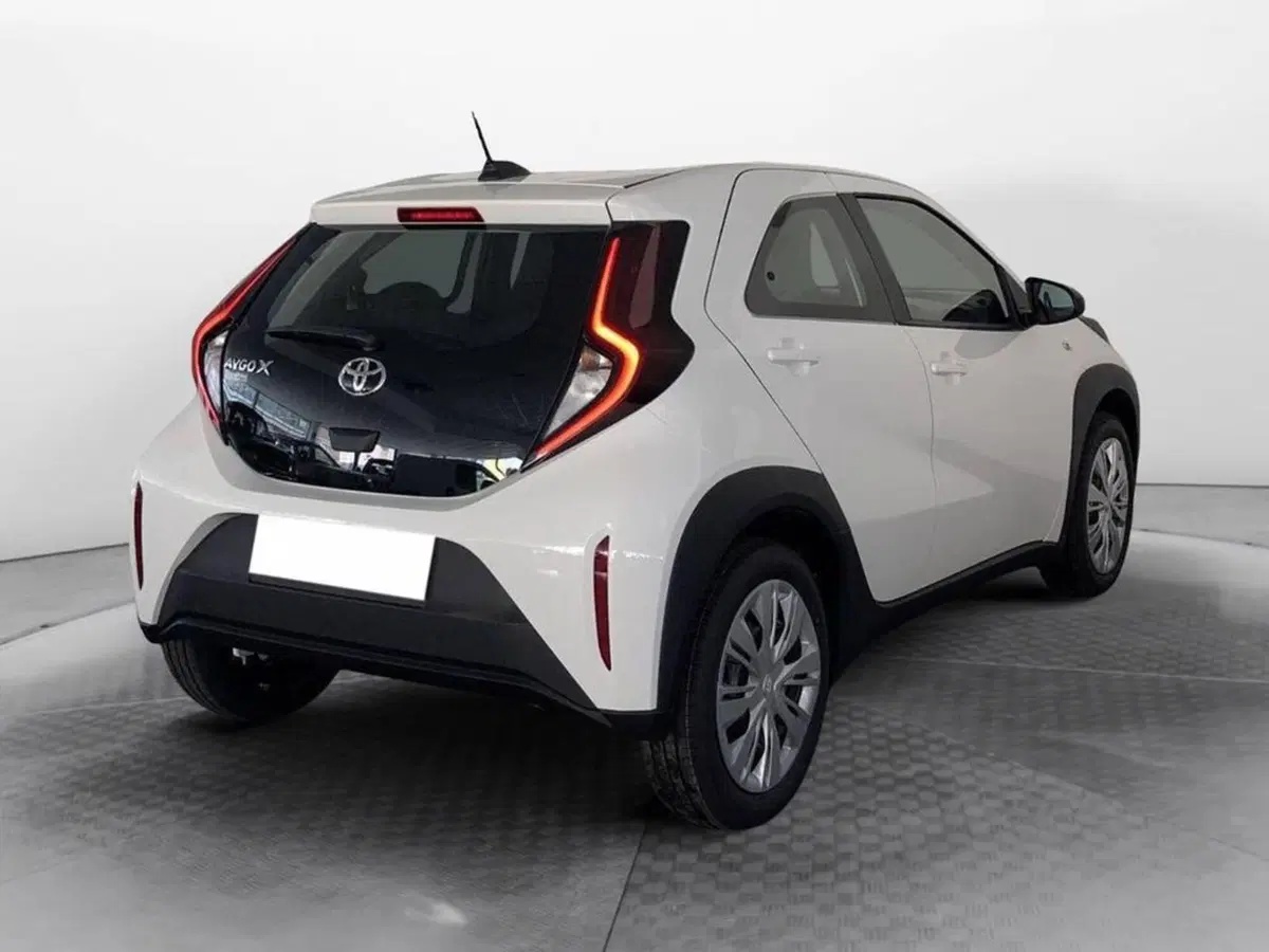 Toyota Aygo X usata a Torino (4)