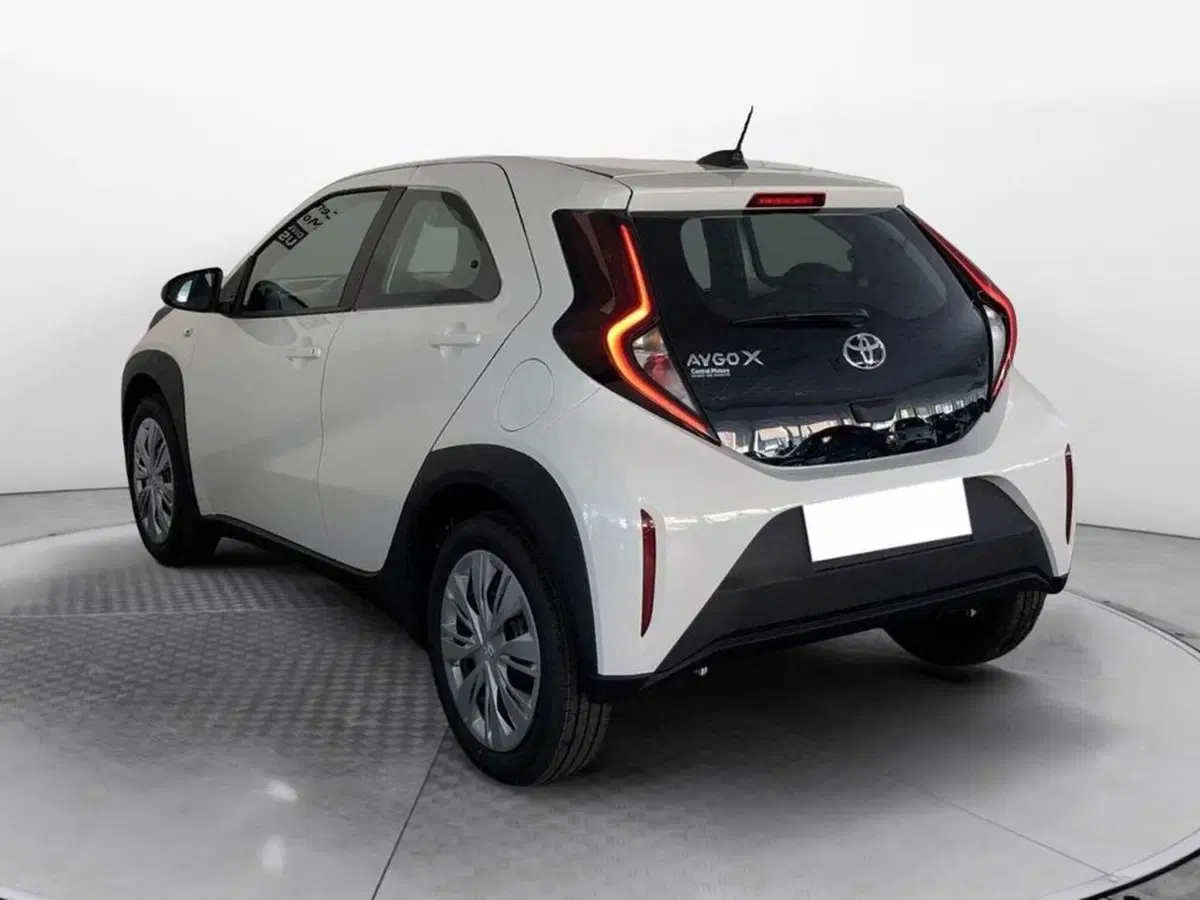 Toyota Aygo X usata a Torino (6)