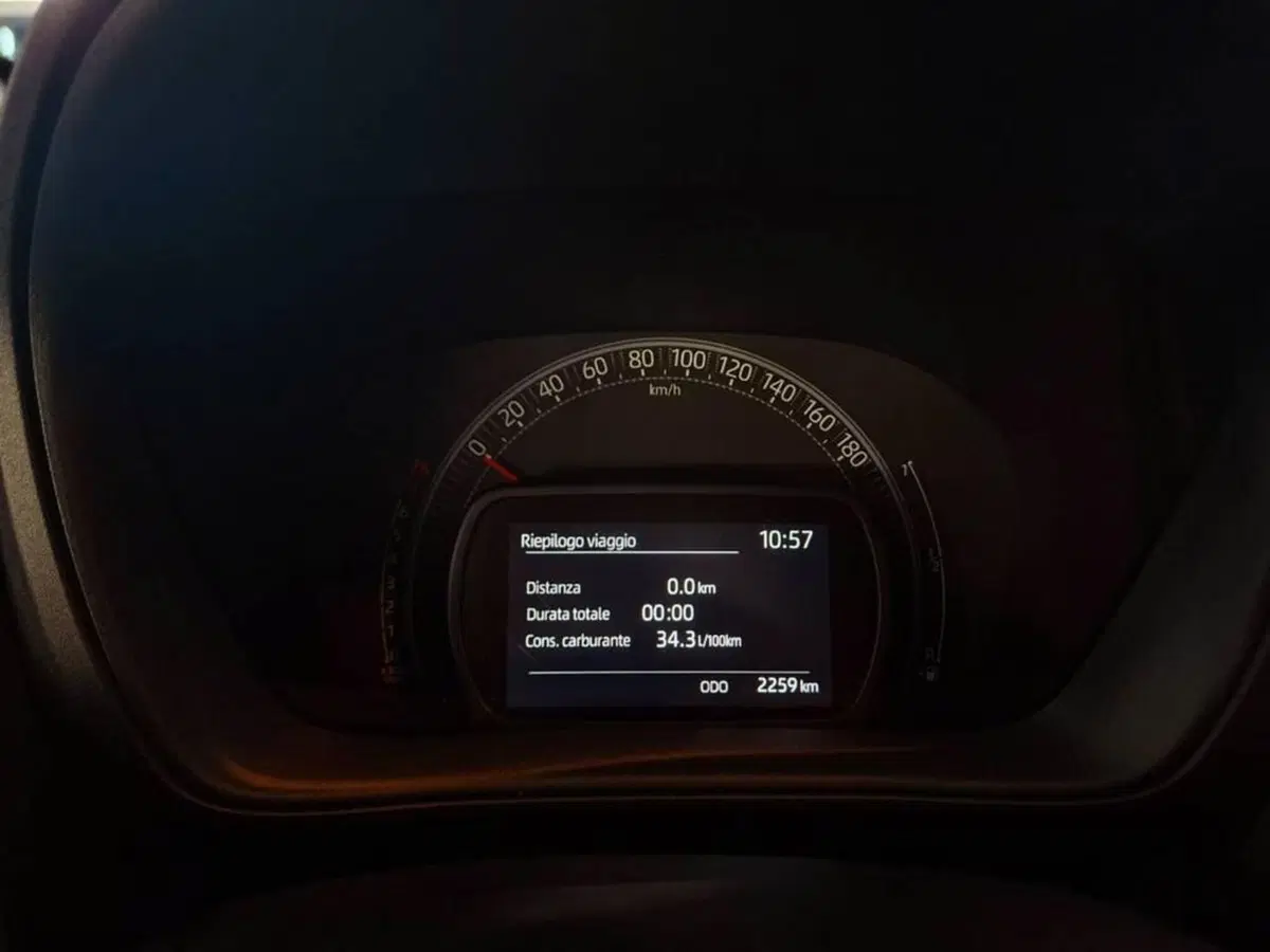 Toyota Aygo X usata a Torino (7)