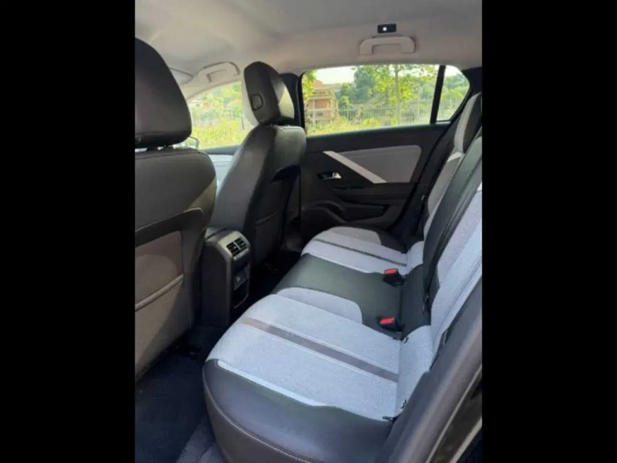 Opel Astra usata a Caltanissetta (18)