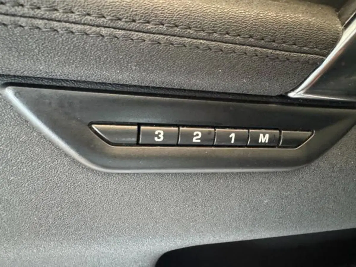 Land Rover Discovery Sport usata a Lucca (11)