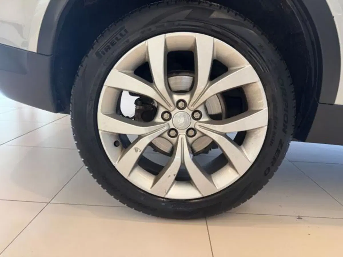 Land Rover Discovery Sport usata a Lucca (4)
