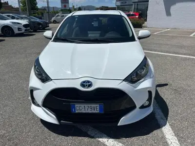 Toyota Yaris 1.5 Hybrid 5 porte Style del 2022 usata a Massarosa
