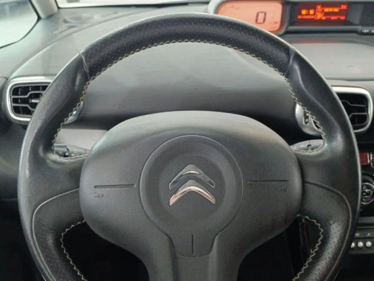 Citroen C3 Picasso usata a Catania (17)