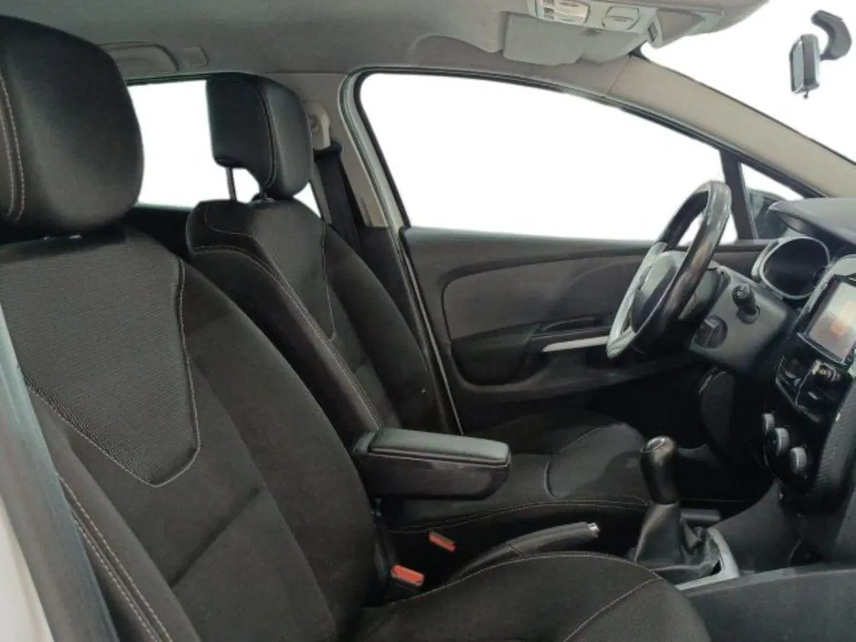 Renault Clio Sporter usata a Catania (10)
