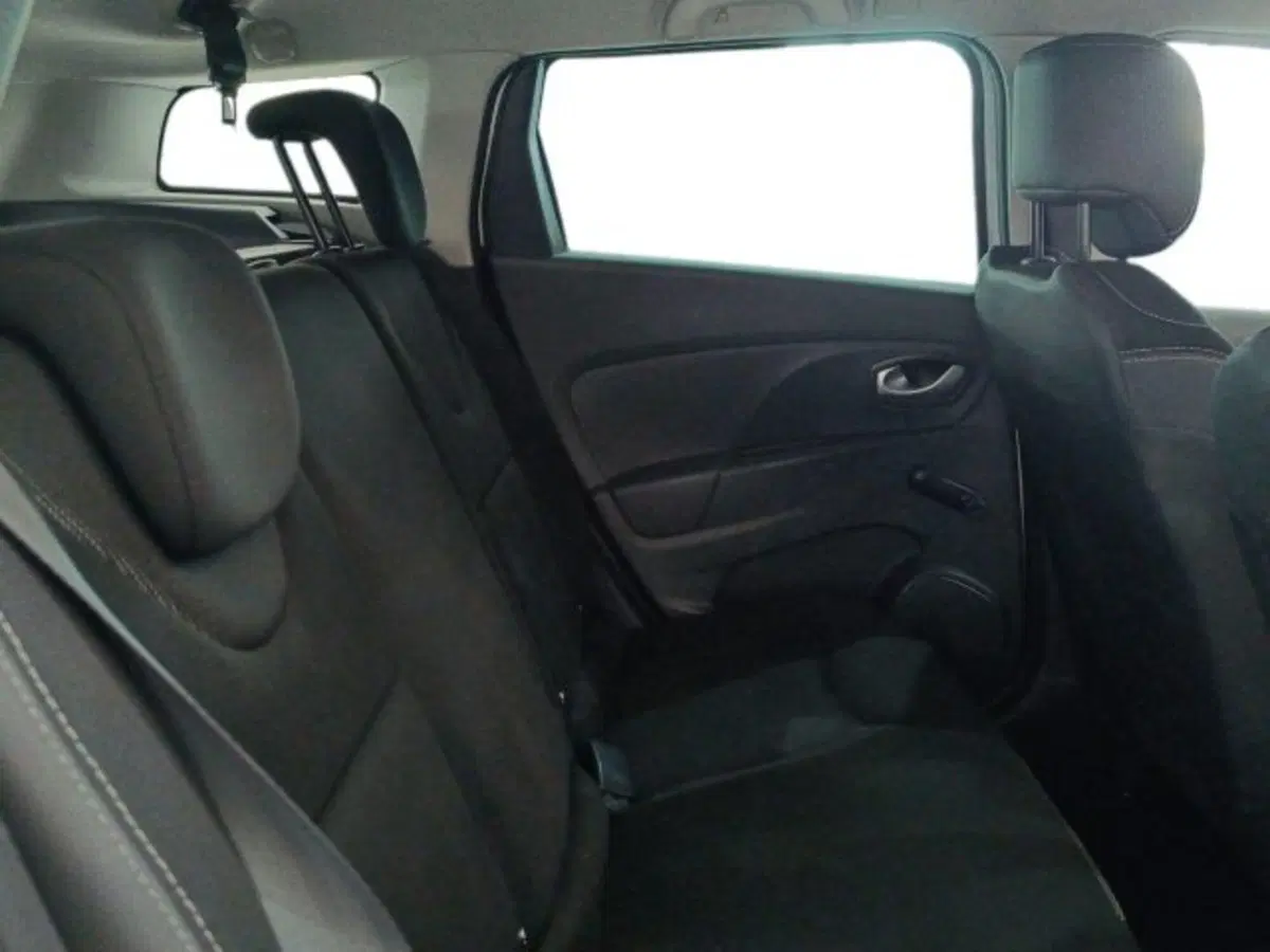 Renault Clio Sporter usata a Catania (11)
