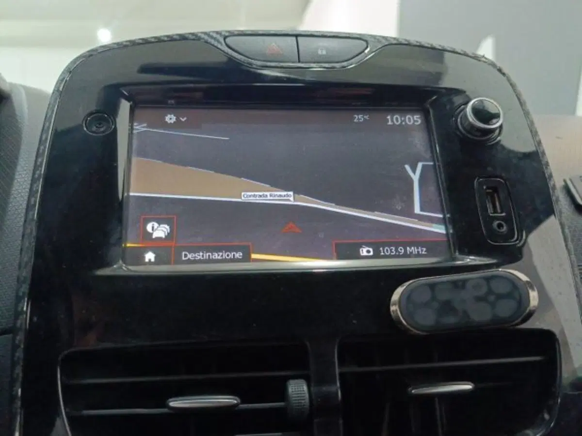 Renault Clio Sporter usata a Catania (16)