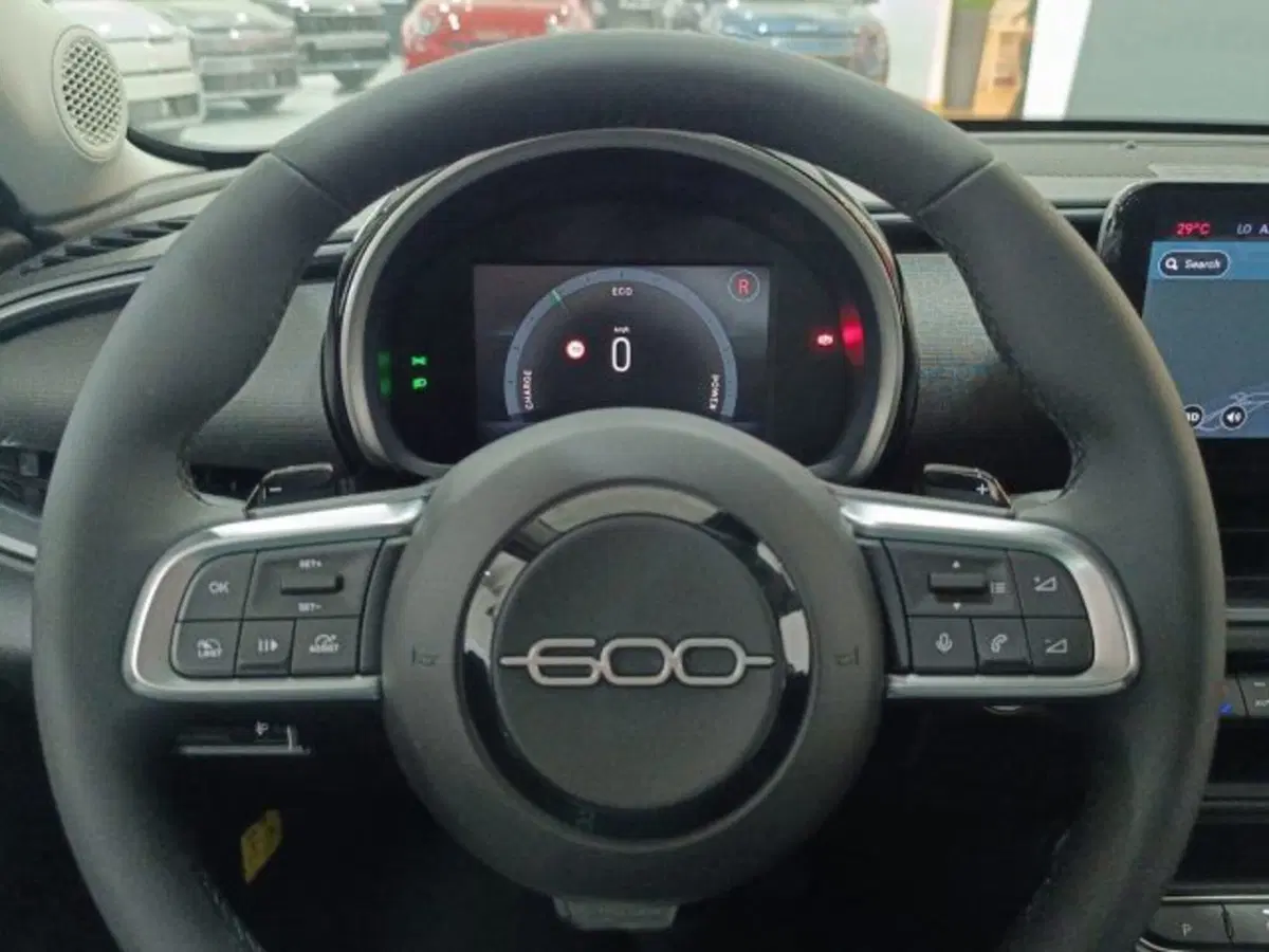 Fiat 600 nuova a Catania (18)