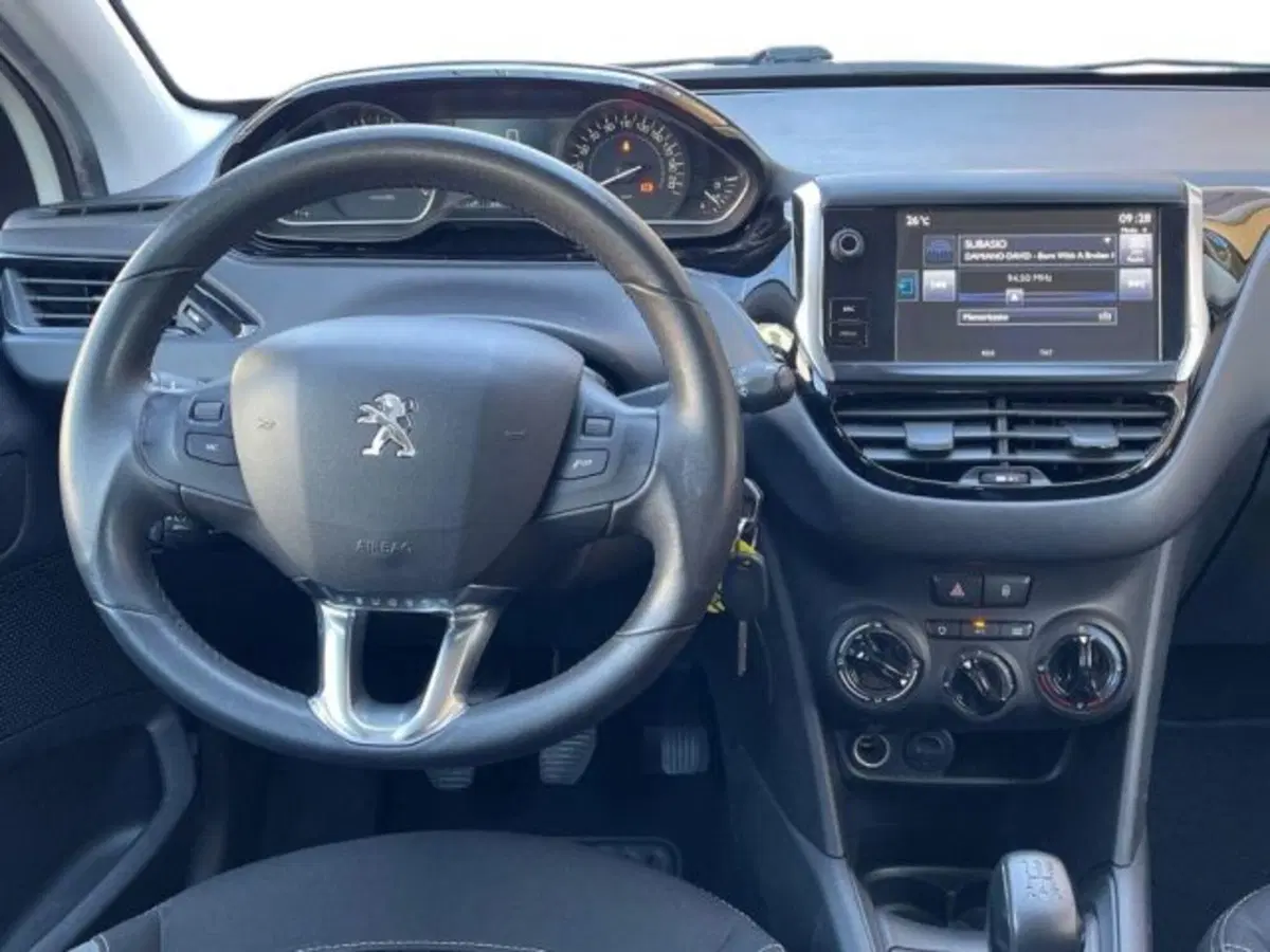 Peugeot 208 usata a Ancona (10)