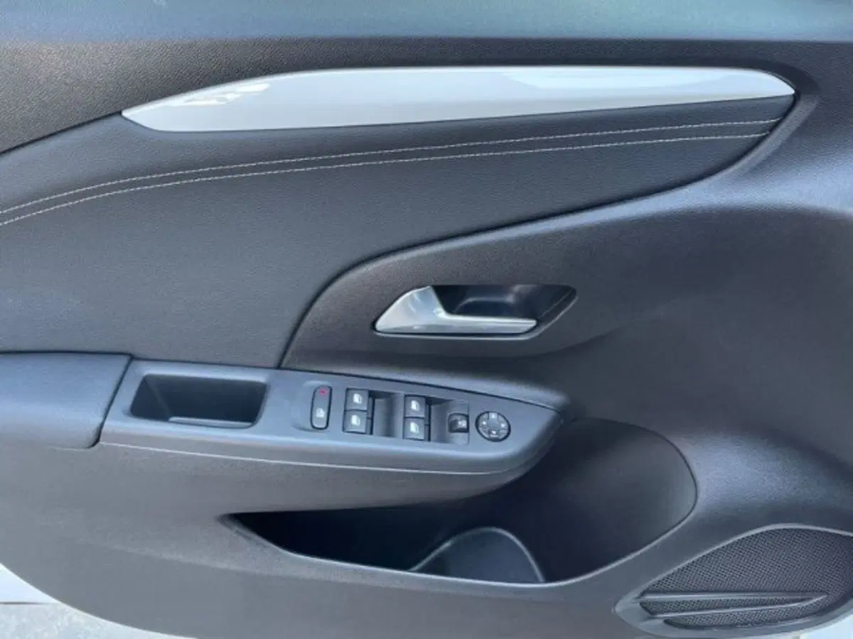 Opel Corsa usata a Ancona (13)