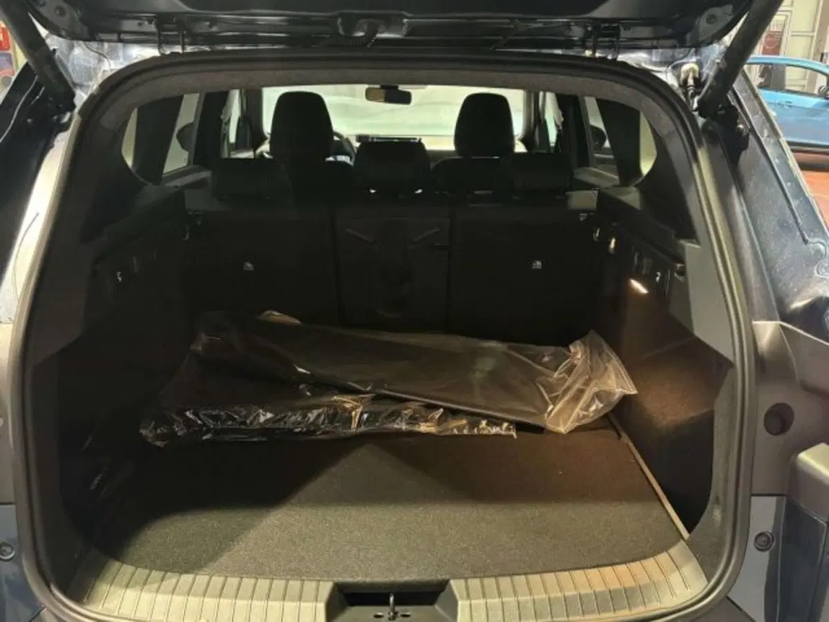 Dacia Bigster nuova a Firenze (12)
