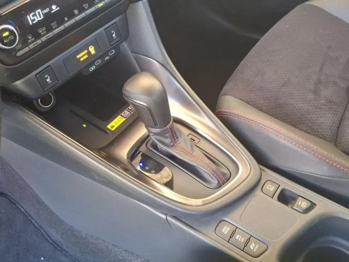 Toyota Yaris GR Sport usata a Roma (16)