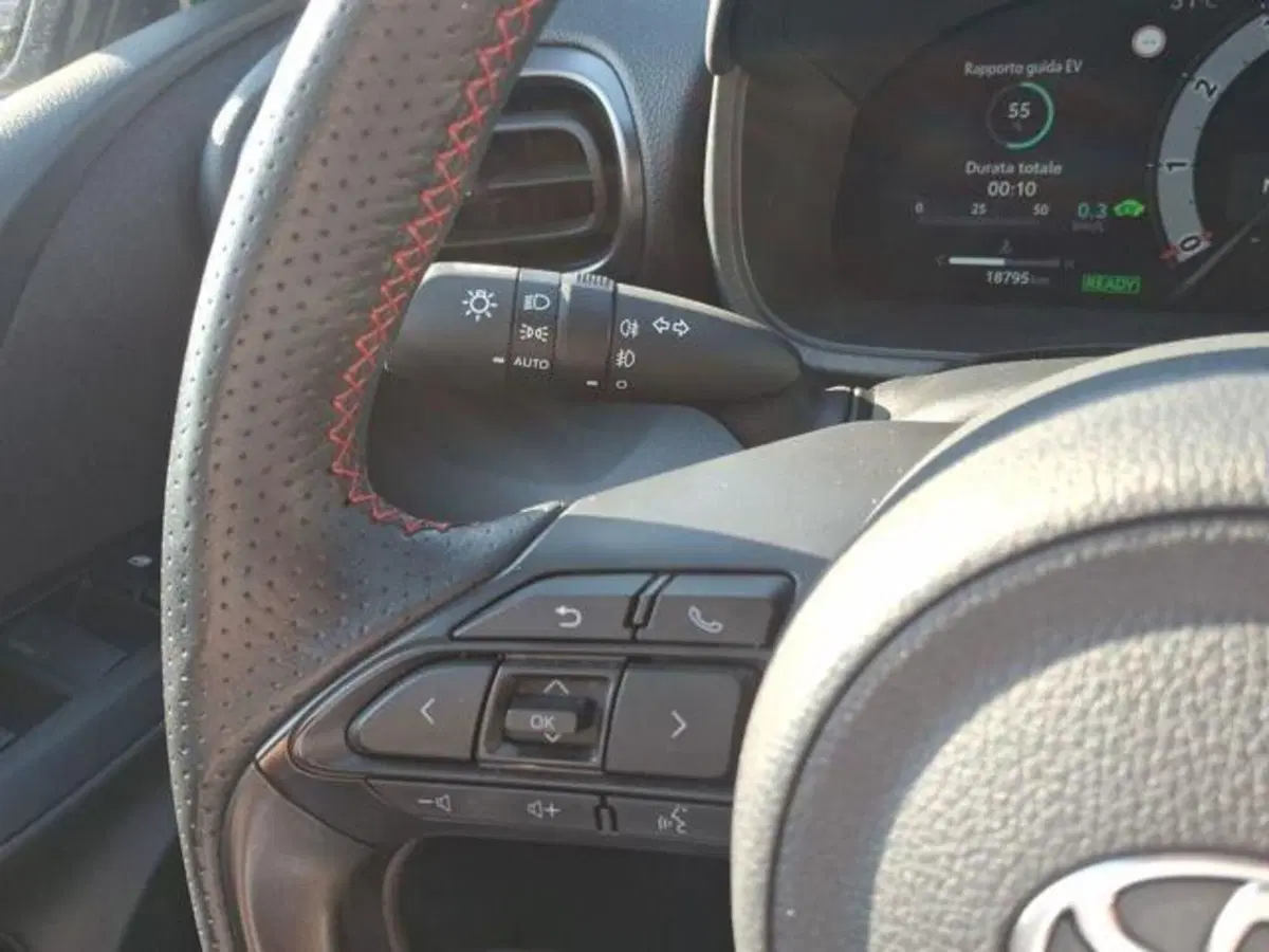 Toyota Yaris GR Sport usata a Roma (17)
