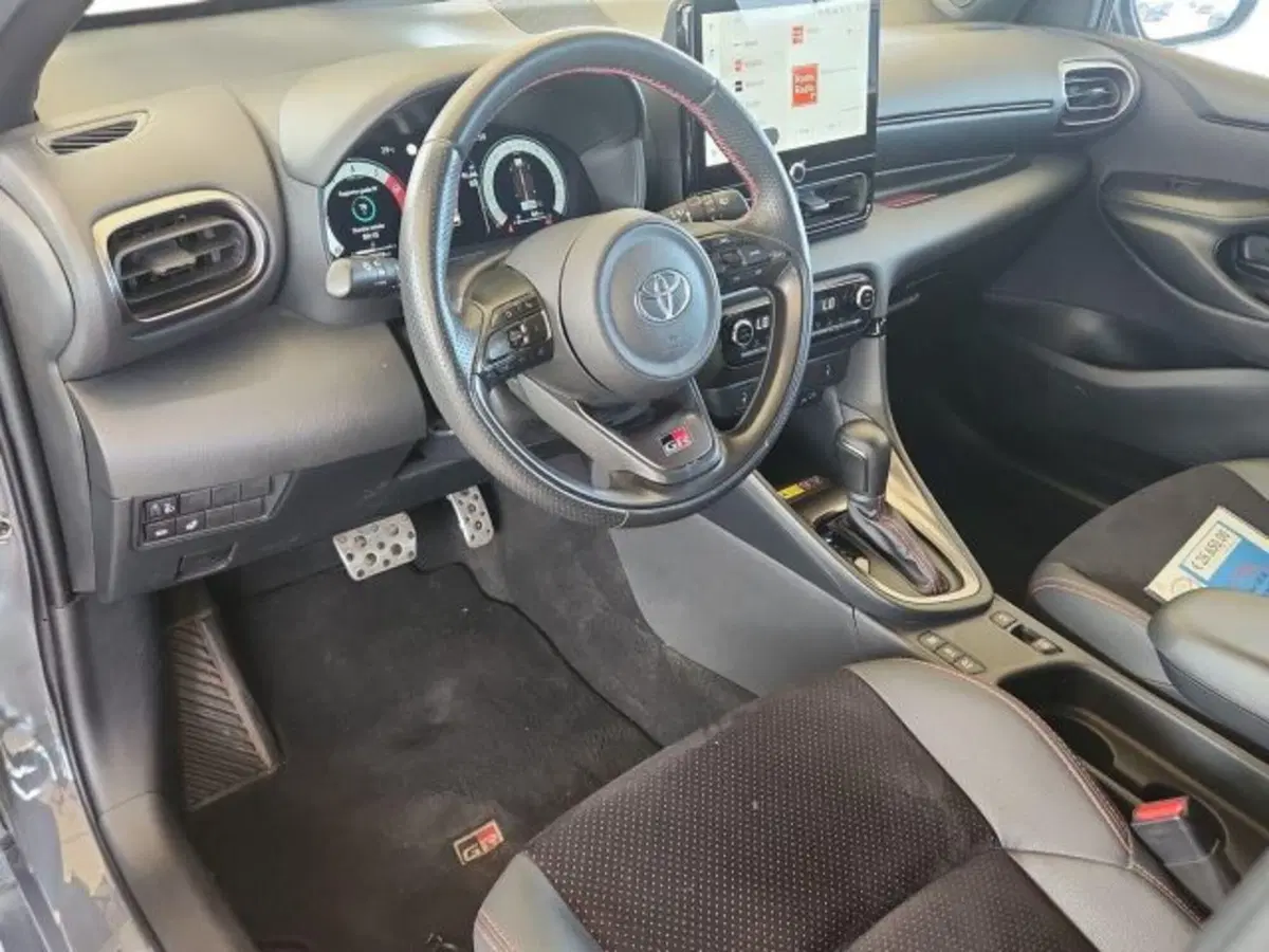 Toyota Yaris Cross usata a Roma (7)