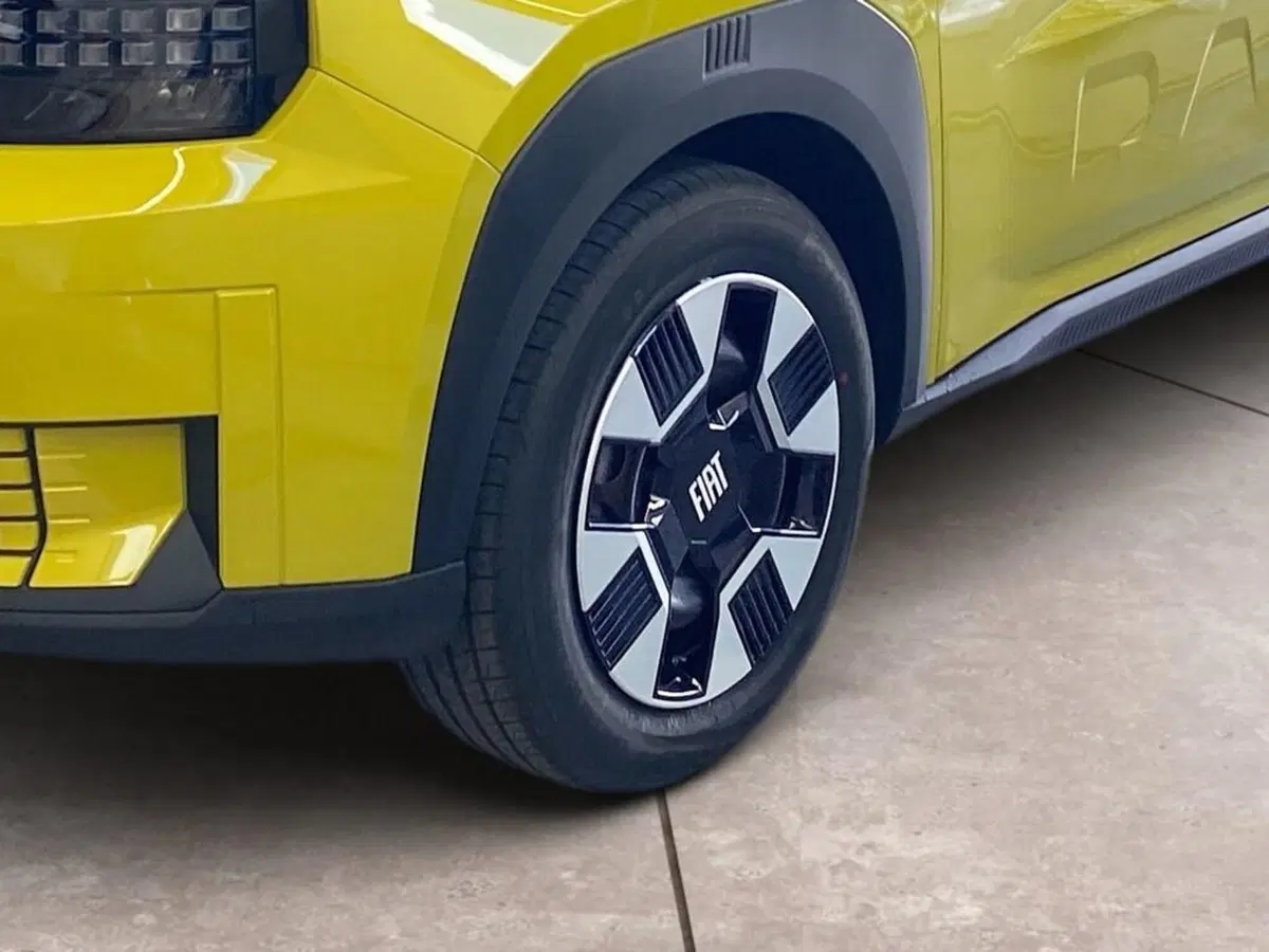 Fiat Grande Panda nuova a Torino (15)