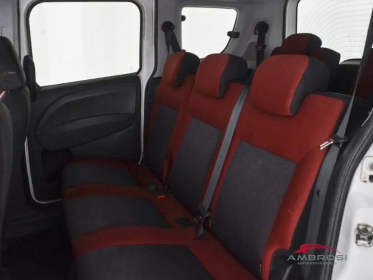 Fiat Doblò usata a Perugia (10)