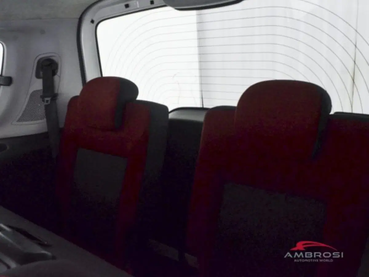 Fiat Doblò usata a Perugia (11)